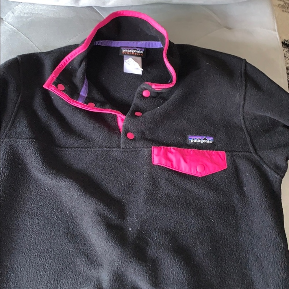 Women’s medium Black and pink Synchilla Patagonia